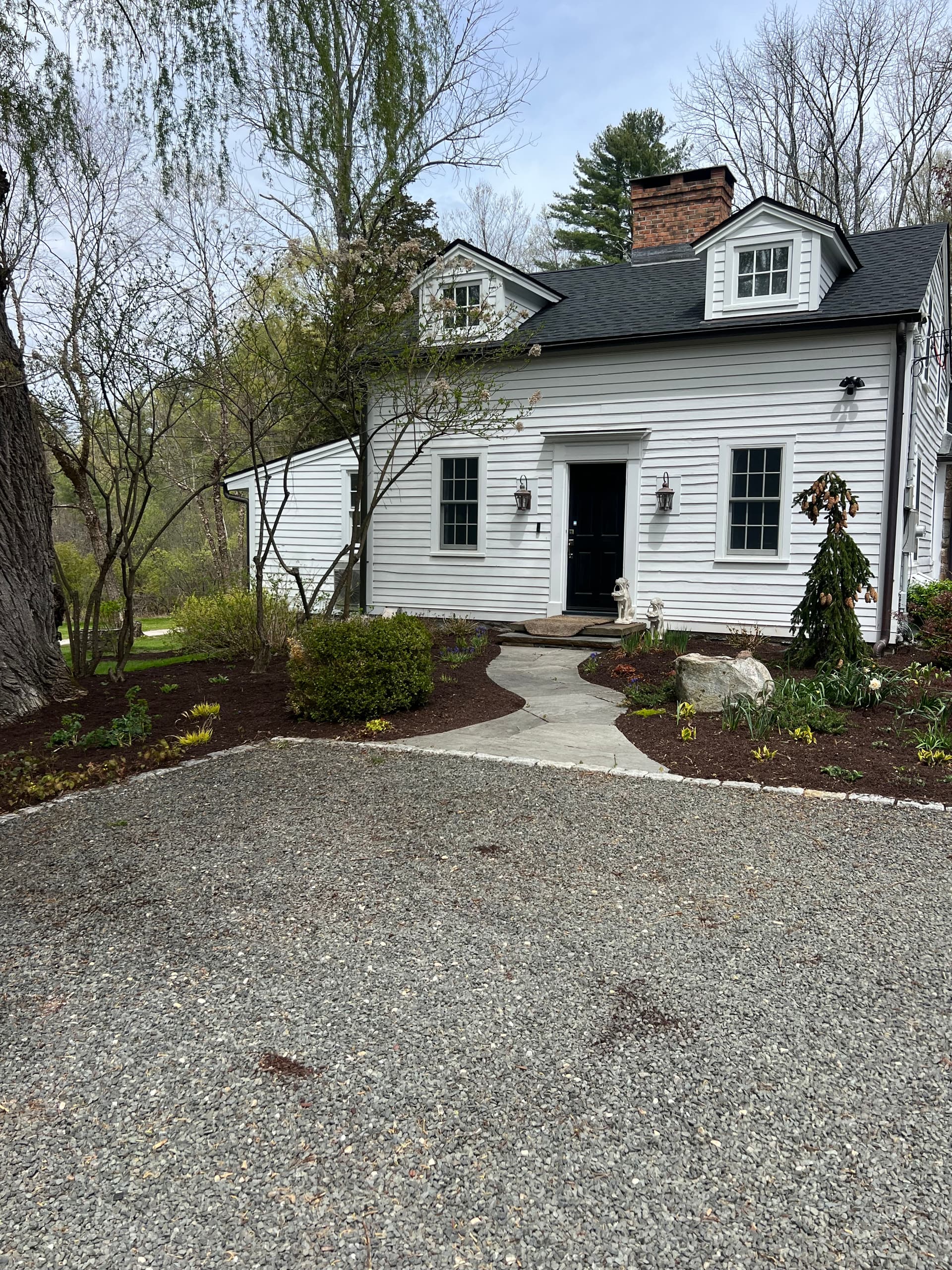 Gallery photos for Two-Day Spring Cleanup That Set This Property Up Right: Image #4