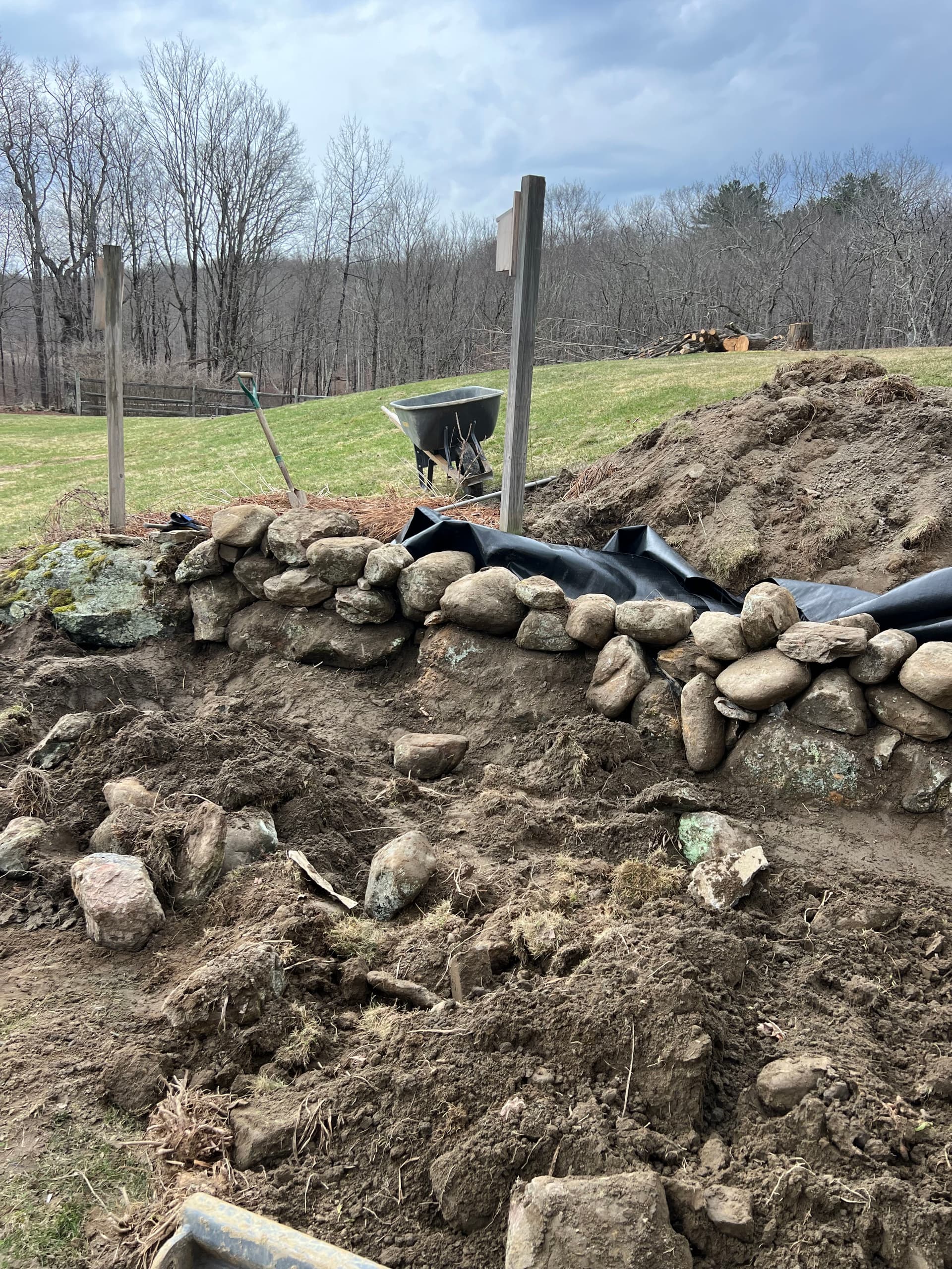 Gallery photos for Field Stone Retaining Wall Rebuild Done Right: Image #2