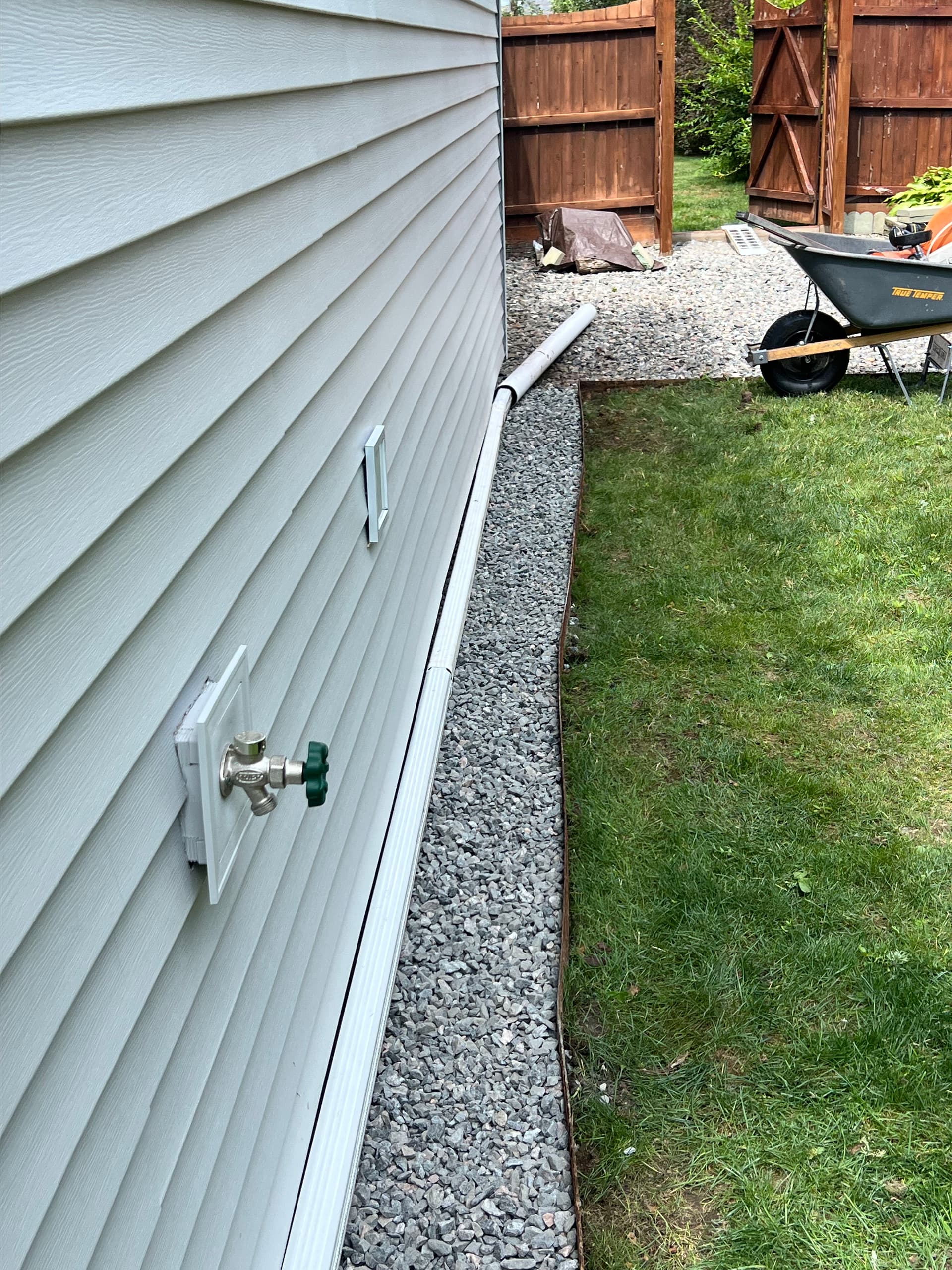 Gallery photos for Drainage Pipe and Stone Bed Installation Along Home Foundation: Image #2